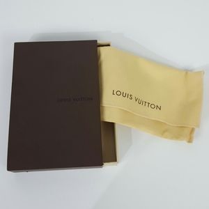 Louis Vuitton umpty Box and protection bag